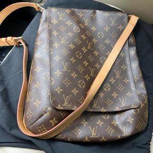 Authentic rare Louis Vuitton samba crossbody